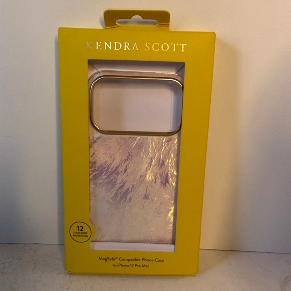 Kendra Scott Iridescent Pearl MagSafe Phone Case iPhone 17 Pro Max
